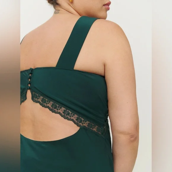 REFORMATION Provence 100% Silk Dress (Extended sizing) in Forest - Picture 5 of 5